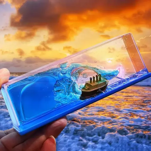 Plastic Car Interior Dashboard Titanic Blue Ship Decoration Cruise Ship Liquid Iceberg Showpiece Home Decor Gifts Desk, 5 Centimeters